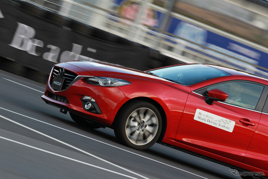 Be a driver. マツダ・ドライビング・アカデミー