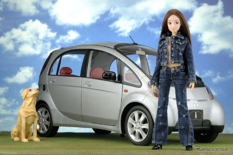 三菱 i とバンダイ 桜奈 のコラボ、イベントに出展