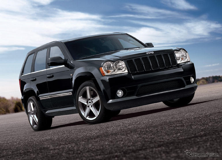 ジープ グランドチェロキー SRT8 を日本発売