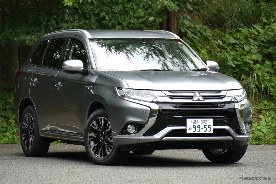 三菱アウトランダーPHEV
