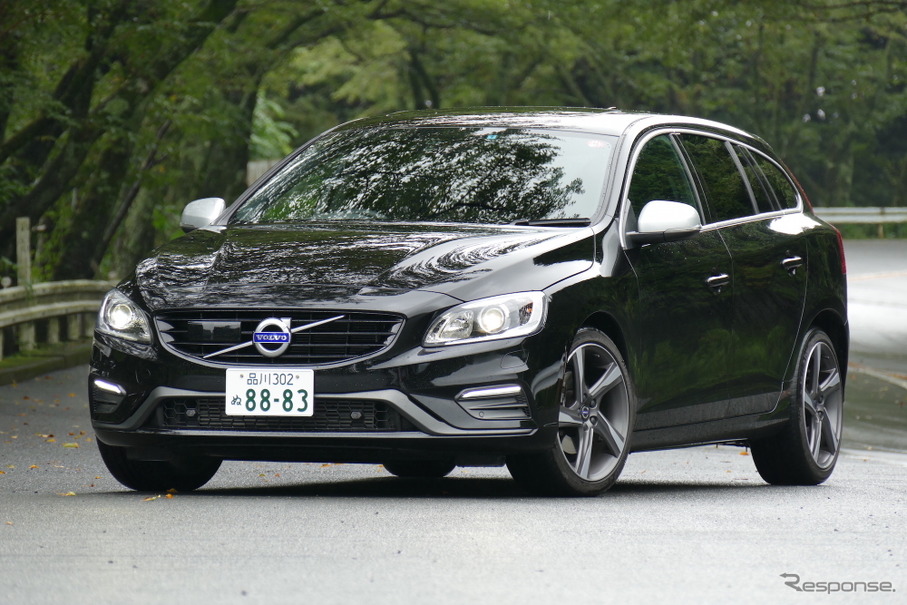 ボルボ V60 D4 R-DESIGNポールスター・パフォーマンス・パッケージ