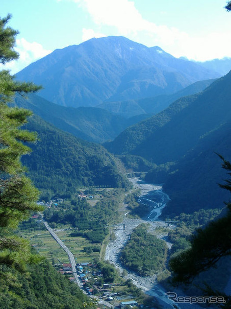 【三菱 パジェロ 新型発表】山梨県にパジェロの森