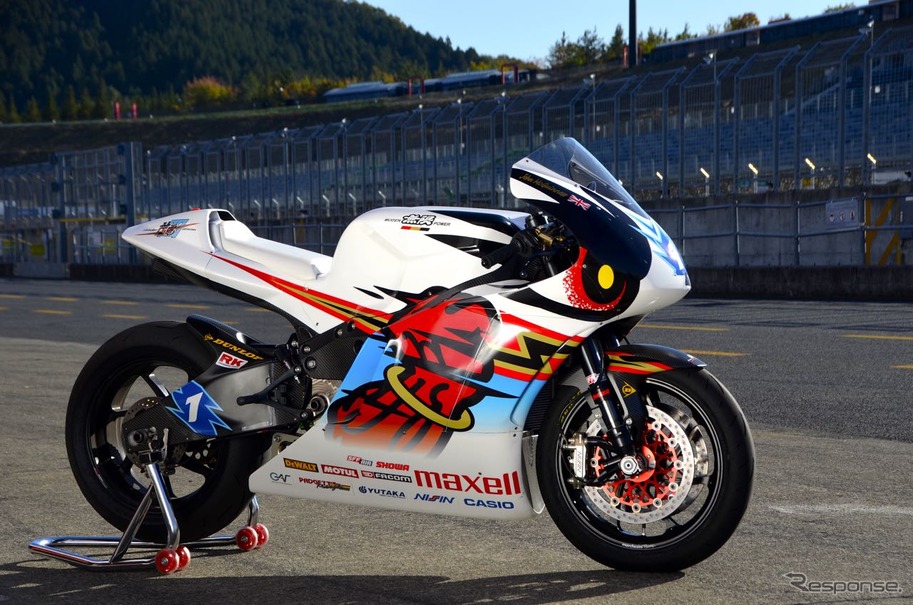 2015マン島TTレース TT Zero Challengeクラス優勝車、TEAM 無限の神電 四(SHINDEN YON）。