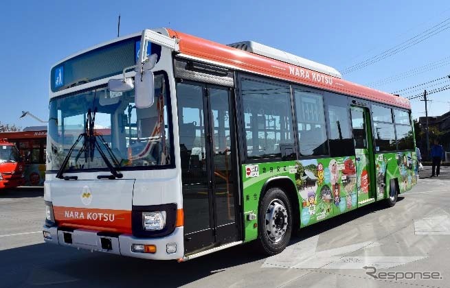 奈良交通が八木新宮線向けに導入する新型バス。11月から運行が始まる。