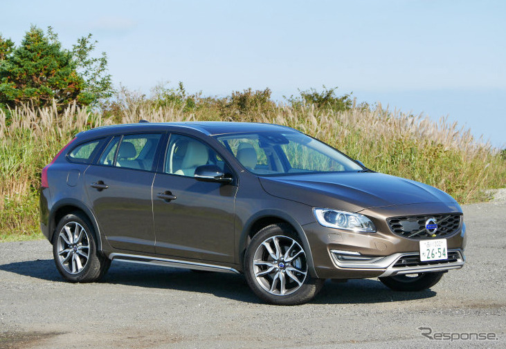 ボルボ V60 クロスカントリー T5 AWD