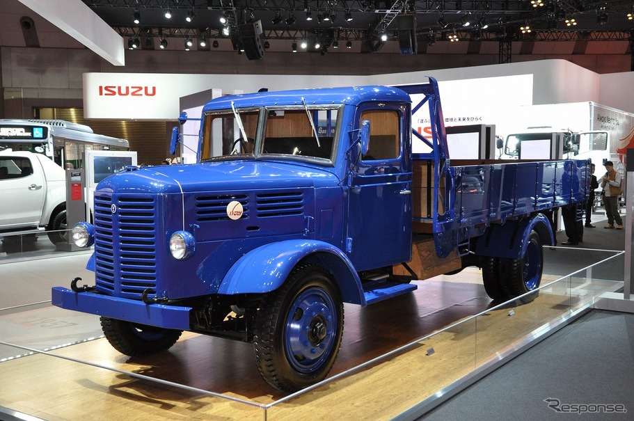 いすゞ TX80型5t積みトラック（東京モーターショー15）