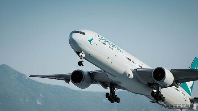 新塗装デザインを採用したB777-300ER