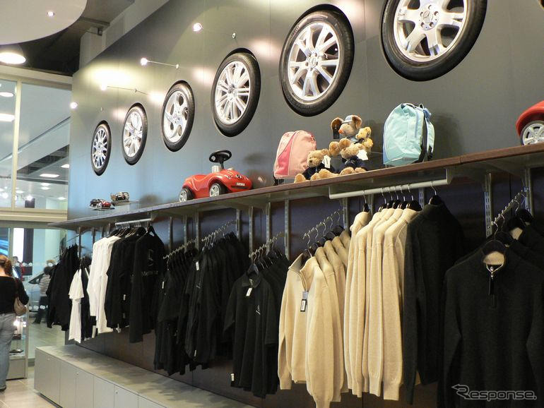 メルセデスベンツ ワールド…家族でも楽しめる