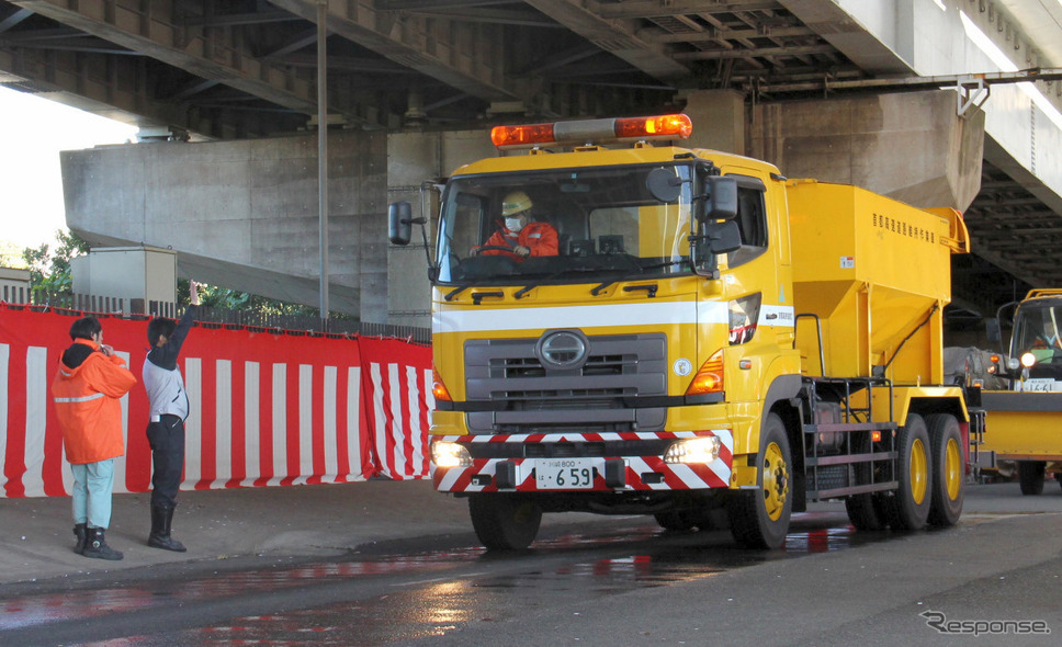 首都高速　積雪凍結対策「安全祈願・出陣式」（川崎市）