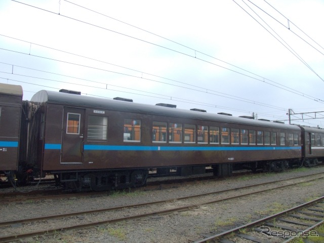 大井川鐵道はお座敷車を使った「SLおでん列車」を来年1月から3月にかけて運行する。写真はお座敷車のナロ80形（ナロ80 1）。