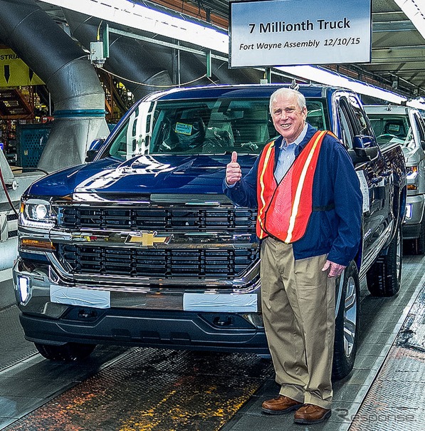 累計生産700万台を達成したGMの米国インディアナ州フォートウェイン工場