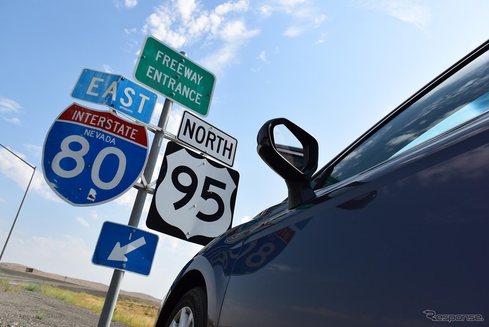 州際高速道路80号線。南北方向の合衆国高速道路95号線との重複区間。ちなみに95号線を北に向かうとアイダホ州の皆既日食帯に到達する。