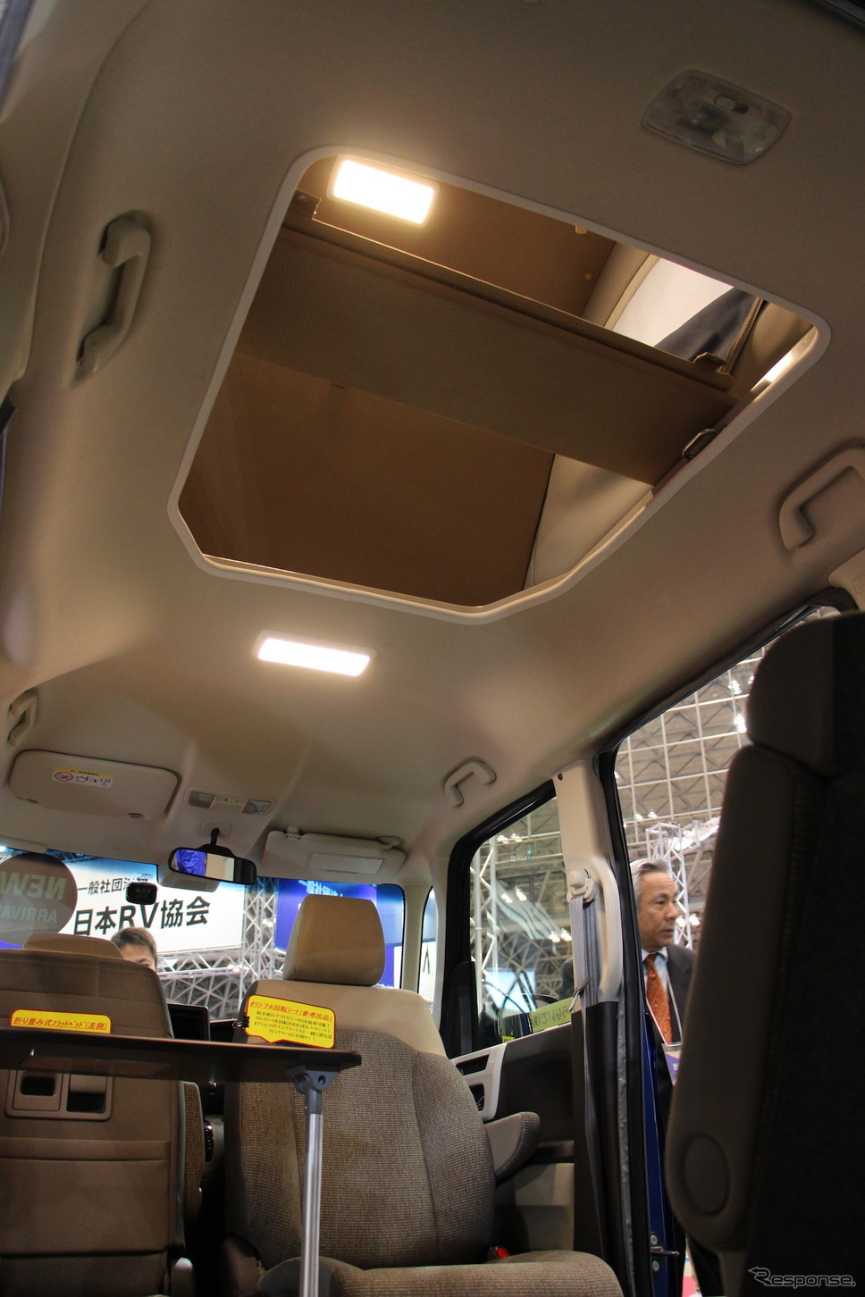 180度回転する運転席のNBOX軽キャンパー、ホワイトハウスが初展示…ジャパンキャンピングカーショー2018 1枚目の写真・画像