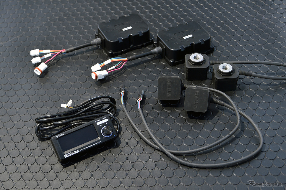 EDFCアクティブ・プロコントローラーキット:52000円モーターキット:15,500円GPSキット:6,600円合計:74,100円(税別)他サスペンションキット必須