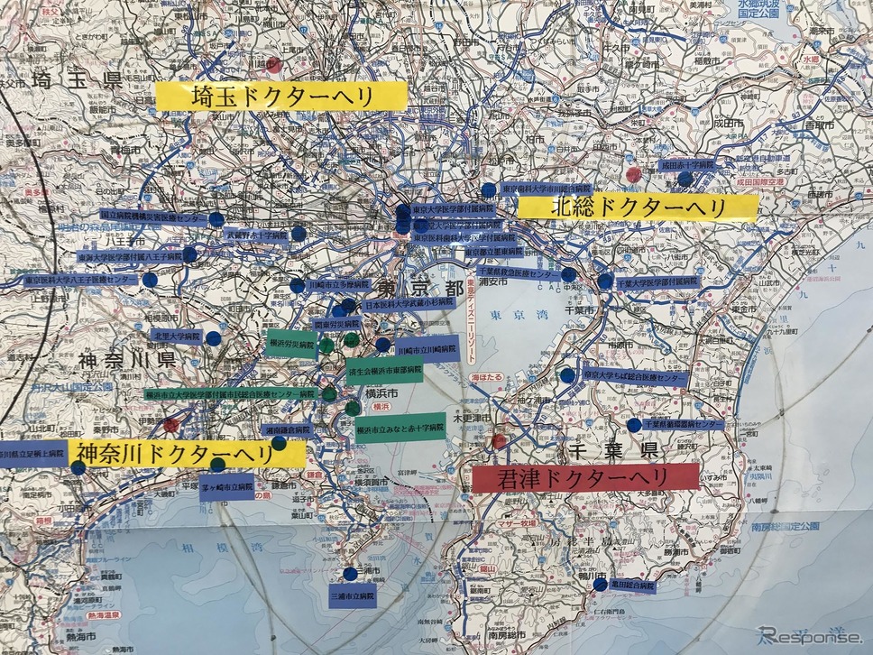 地図の中央に羽田空港。君津中央病院からはドクターヘリで12分の位置にある。埼玉ドクターヘリ、神奈川ドクターヘリ、千葉県の北総ドクターヘリも、20分以内に到達できる。