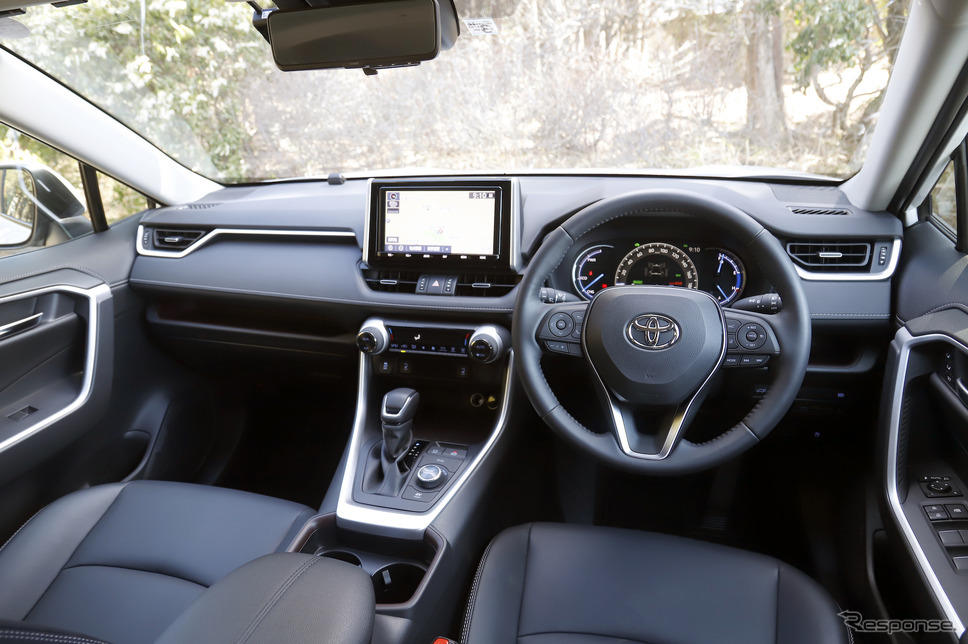 トヨタRAV4ハイブリッド