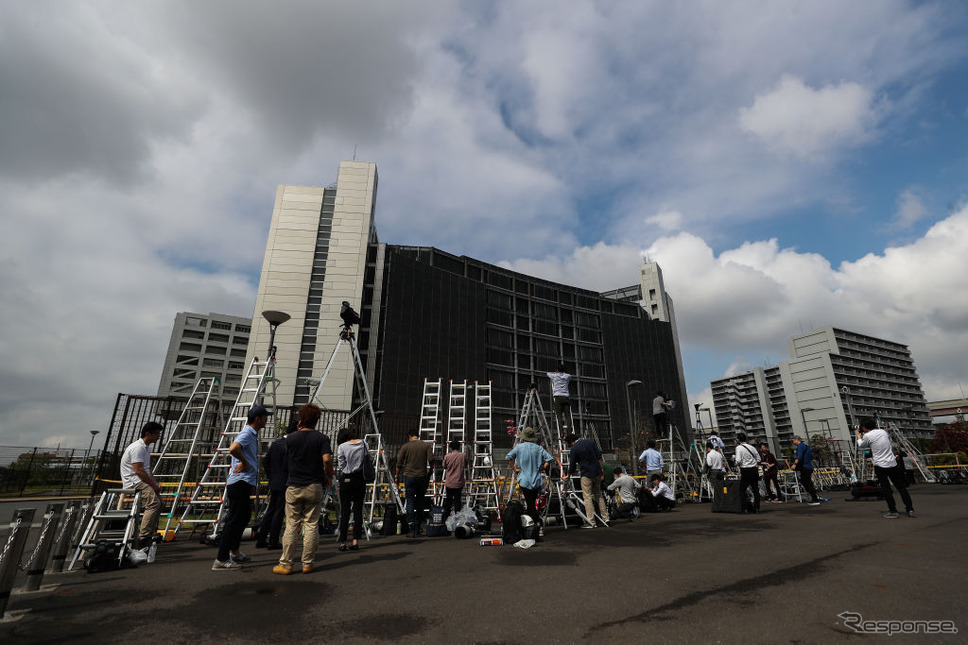 東京拘置所の取材陣(4月25日) (c) Getty Images
