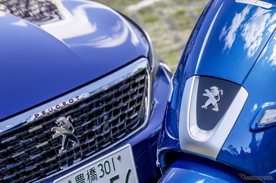 プジョー308(左)とプジョージャンゴ(右)