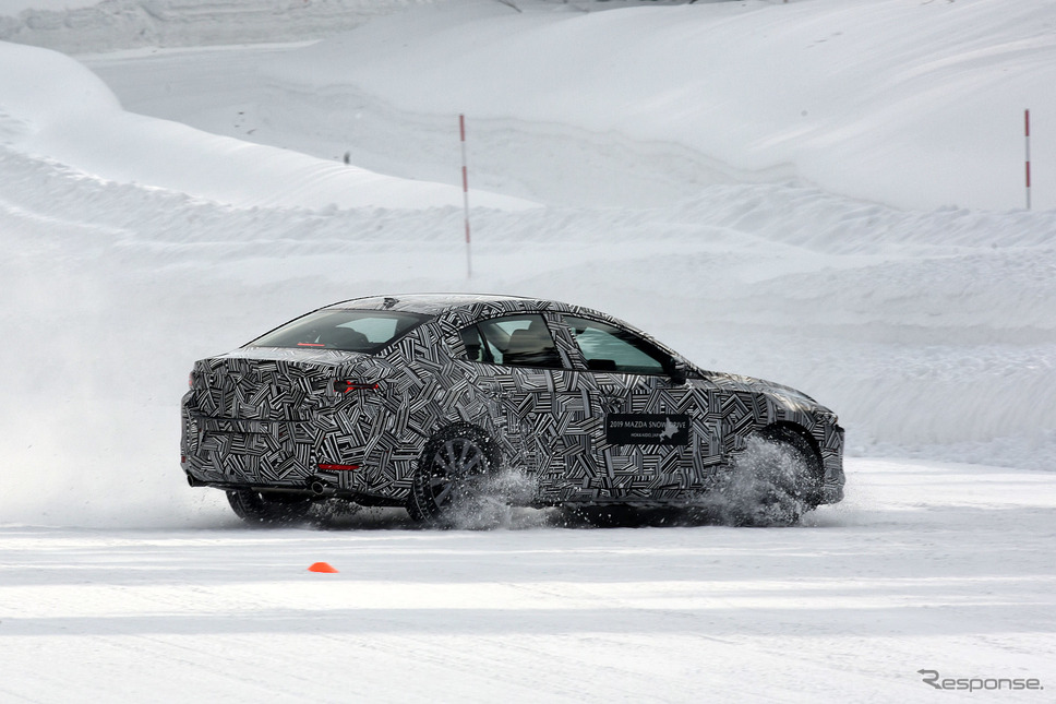 マツダ3 新型(プロトタイプ) 雪上試乗会