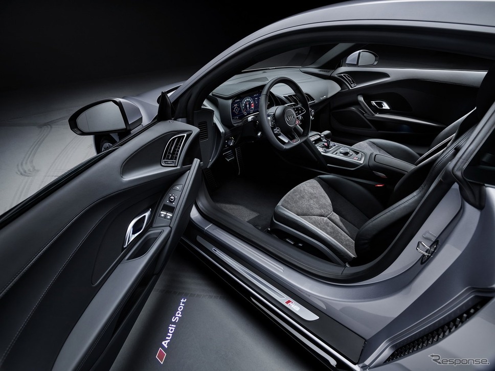 アウディ R8 V10 RWD クーペ