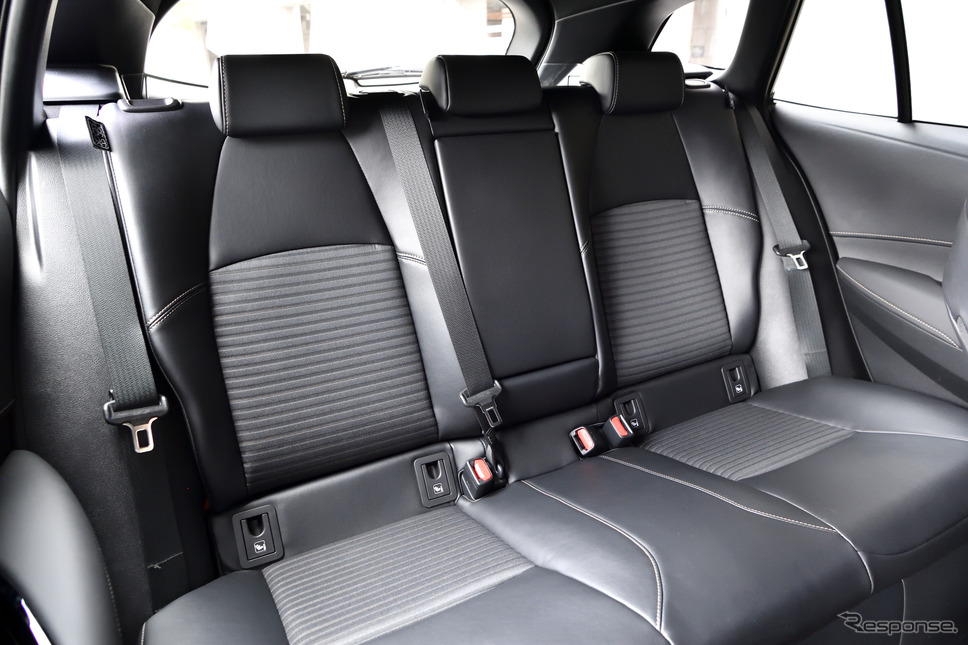 トヨタ カローラツーリング 新型(ハイブリッド)