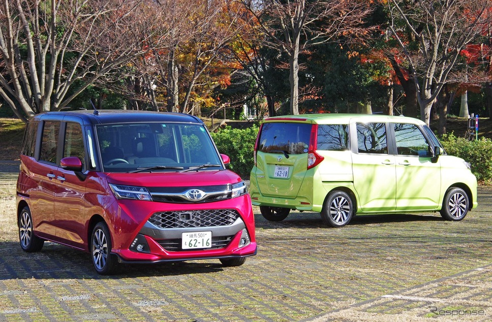トヨタタンクカスタム(左)とルーミー(右)