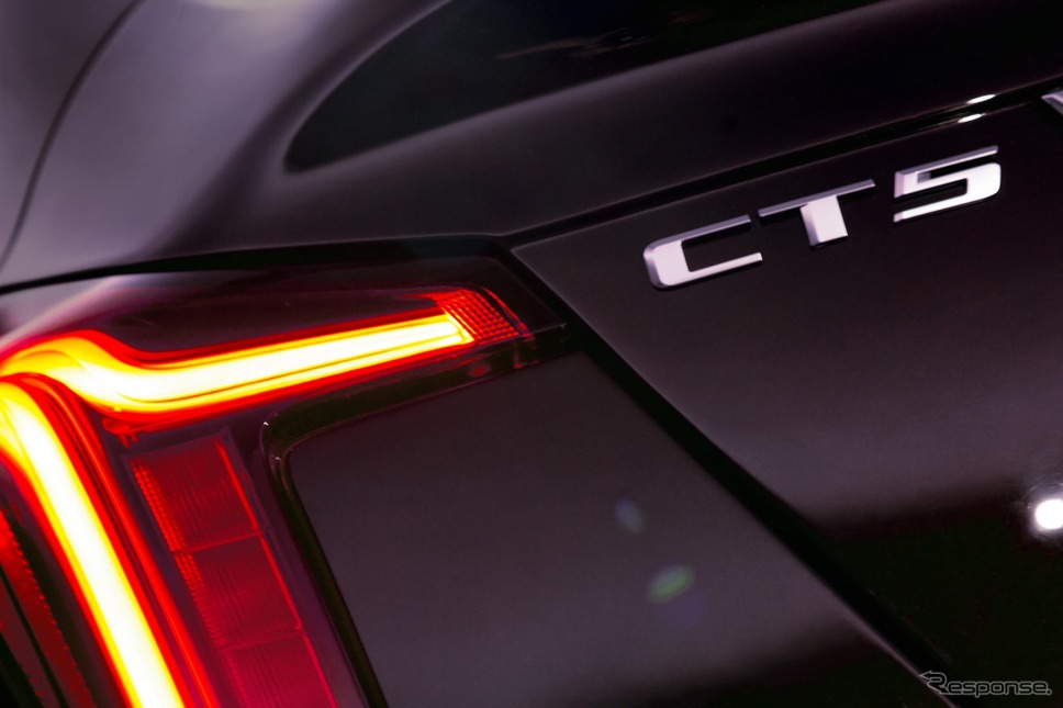 キャデラック CT5