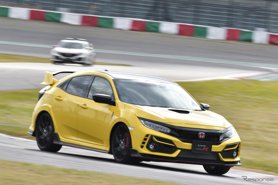 新年早々 爆走で迷走 ホンダと走れ シビック特別仕様やヴェゼル次期型 レスポンス Response Jp 新年早々 爆走で迷走 ホンダと走れ シビック特別仕様やヴェゼル次期型 レスポンス Response Jp
