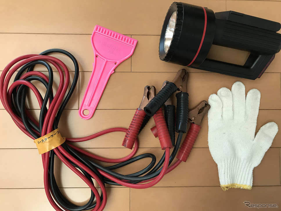 ハイブリッド車はバッテリー上がりの 救援車 にならない 岩貞るみこの人道車医 レスポンス Response Jp ハイブリッド車はバッテリー上がりの 救援車 にならない 岩貞るみこの人道車医 レスポンス Response Jp