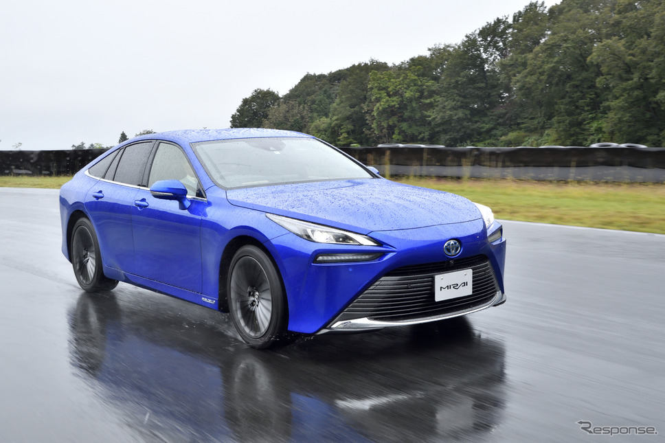 トヨタMIRAI新型(FCV)