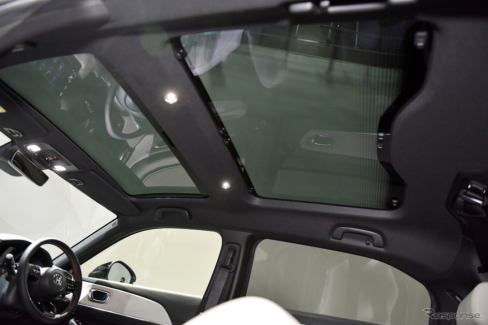 ホンダ ヴェゼル 新型(e:HEV PLaY)