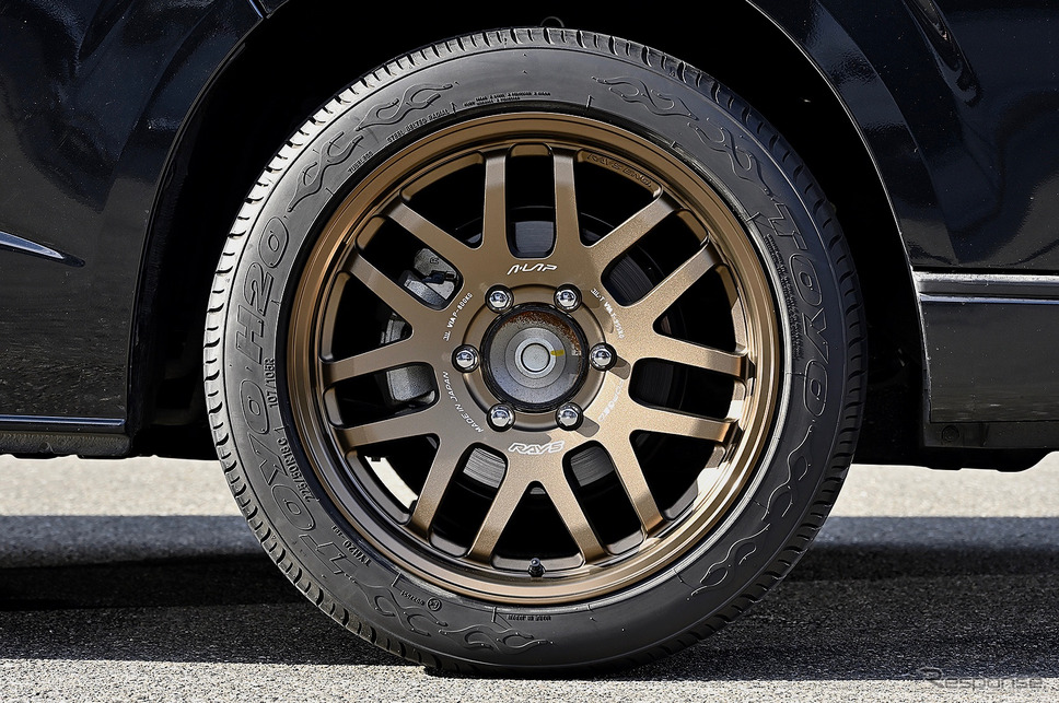 レイズ【A・LAP-07X】推奨サイズ:18×8J Inset38/カラー:ブロンズ/タイヤサイズ:225/50R18