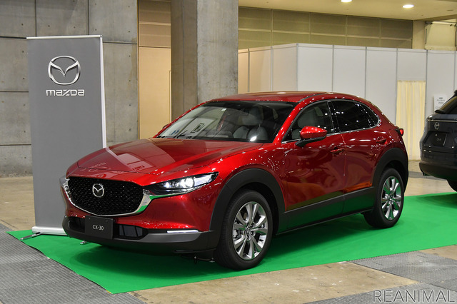 マツダ CX-30（20S Lパッケージ、ソウルレッドクリスタルメタリック）