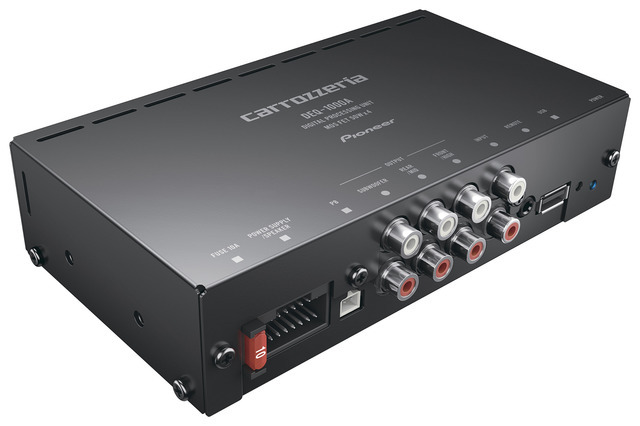 リーズナブルな単体プロセッサーの一例(カロッツェリア・DEQ-1000A)。
