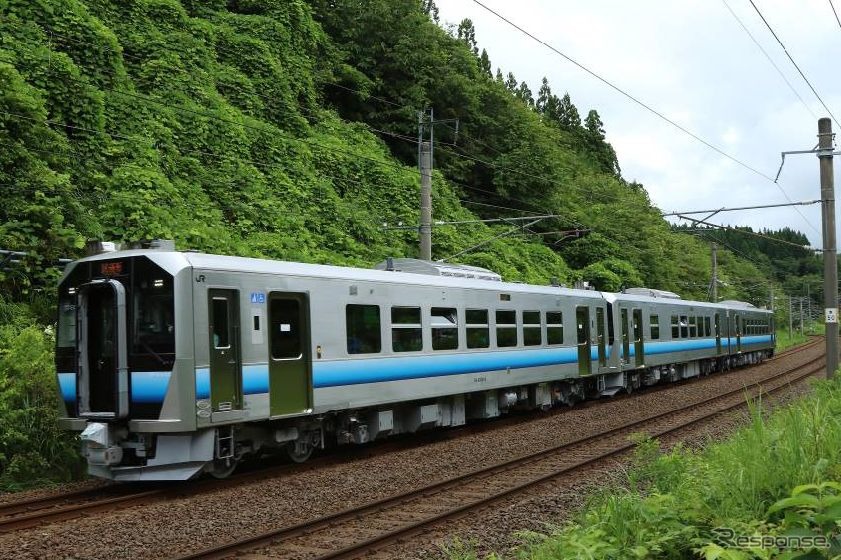 初めて運転体験に使われる東北地区のGV-E400系。体験で使われる車両は1両のみ(8月9日)