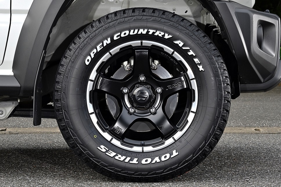 レイズ【GramLights 57CR-X2】推奨サイズ:16×5.5J Inset -5 5H-139.7/カラー:セミグロスブラック/リムDC(BBZ)/タイヤサイズ:215/70R16