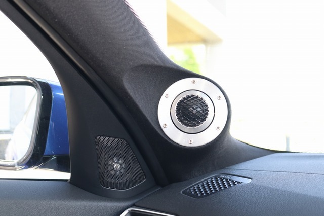 ZRスピーカーラボ・エクストラヴァガンスシリーズのツイーター(サターン)をAピラーにインストールする。