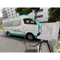 EVを「走る蓄電池」として活用し、マンションでのBCP機能を実証。レジル独自のメカニズムで、停電時自動切り替えによる電力供給に成功！
