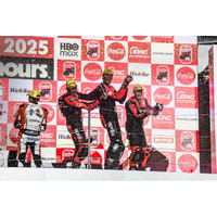 アプリリア RSV4 が鈴鹿 ８耐で表彰台を獲得
