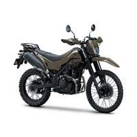 カワサキからブラックアウトが映える“無骨なスタイル”「KLX230 DF」を2025年9月15日に「KLX230 DF」に新発売