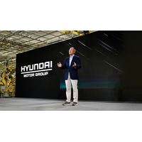 ヒョンデ モーター グループの鄭義宣会長および鄭家　Automotive News 創刊100周年記念アワードを受賞