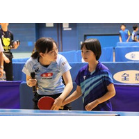 元卓球日本代表の石川佳純さんが三重県の子どもたちを熱血指導