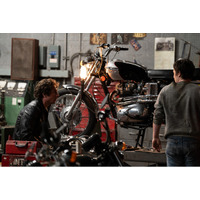 1971年製トライアンフが、映画『スプリングスティーン 孤独のハイウェイ』で輝きを放つ