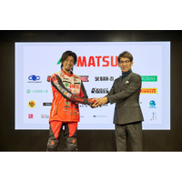 藤原慎也「ダカール・ラリー」参戦壮行会で唯一の日本人ライダーとしての「決意」を語る！