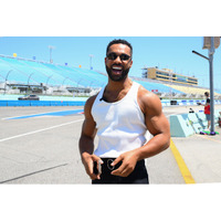 『エミリー、パリへ行く』の俳優ルシアン・ラヴィスカウント、　シーズン12のフォーミュラE公式ブランドアンバサダーに就任