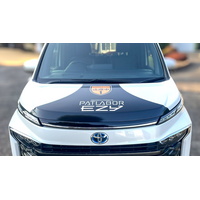 武蔵境自動車教習所×アニメ『機動警察パトレイバー EZY』コラボラッピング送迎車登場｜2月21日武蔵境駅前で実車展示開催