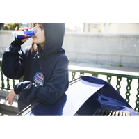 日本が誇るカーカルチャーの魅力を凝縮したナイトパーティー「Red Bull Tokyo Drift」数量限定のコラボアイテムを購入して、完全招待制イベントの貴重なチケットを手に入れよう！