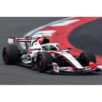 F1 2026で小松礼雄率いる TGR Haas F1 Team が躍進中！タイトルスポンサーに TOYOTA GAZOO Racing を迎えて初の日本グランプリがいよいよ開幕！