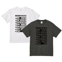 GT-Rの歴史を一枚に。PGC10からR35まで歴代モデルを描いた「NISSAN HISTORY OF GT-R Tシャツ」が登場！予約販売開始。