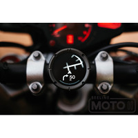 「シンプルに、導くだけ」をコンセプトに、バイクユーザーが運転に集中できるよう表示するナビBEELINE MotoII のメーカー保証期間が従来の「1年」から「2年」へ変更となります。